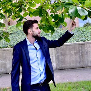 Meet your Posher, Leroy